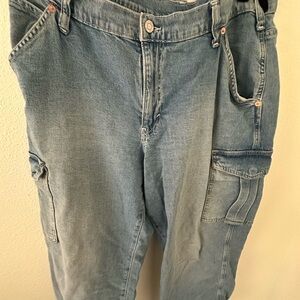 Old Navy 90s Loose Cargo Mid Rise Jeans